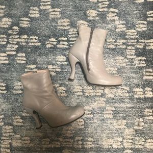 *SOLD* Fluevog Gray Heeled Boots